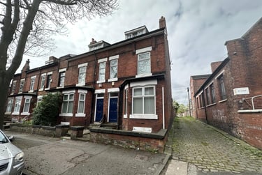 7 bed house, Hamilton Road, Longsight, Manchester, M130PB - Image 1